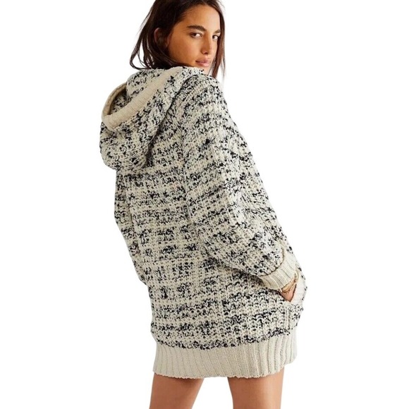 NWT Free People Never Leaving Sweater Hoodie Black White Chunky Knit Small - Picture 5 of 13